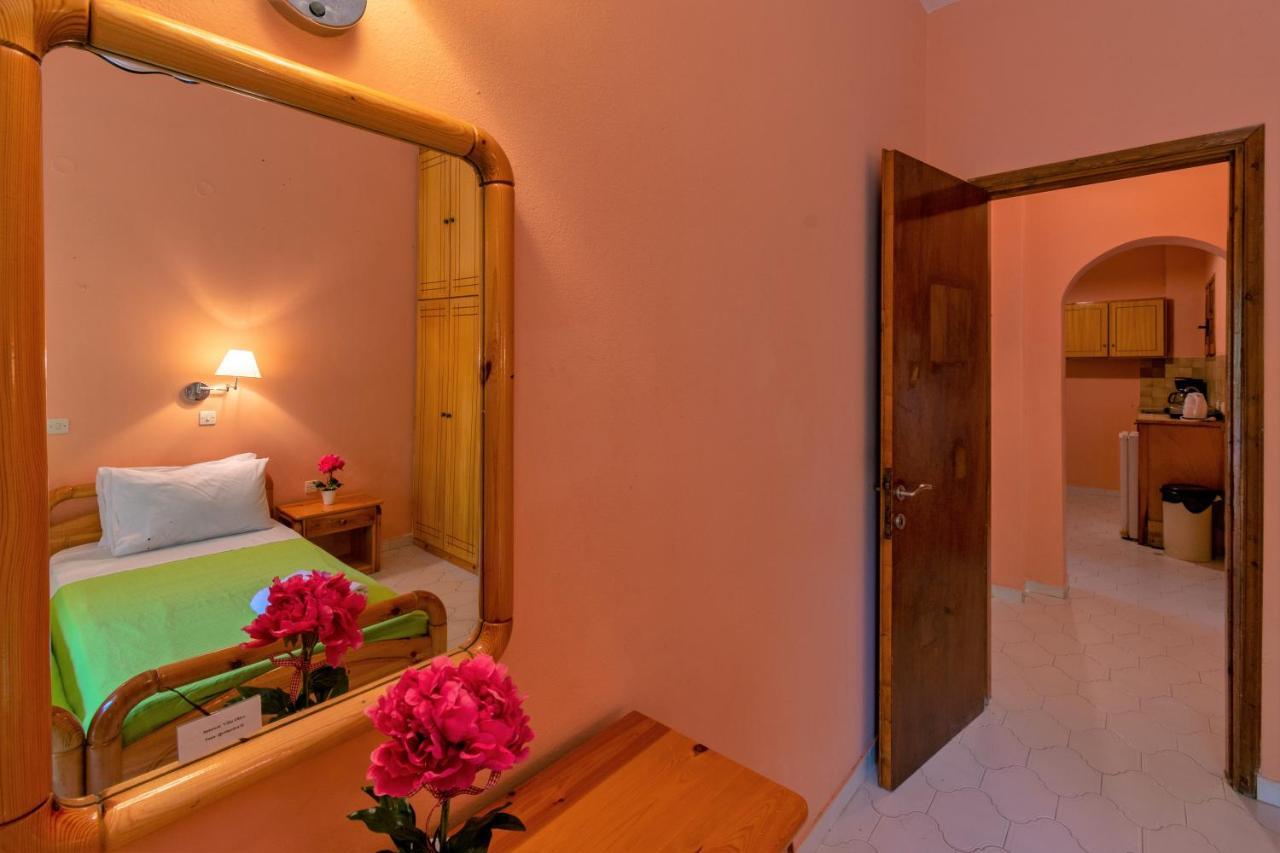 Villa Olive Apartments Іпсос Екстер'єр фото