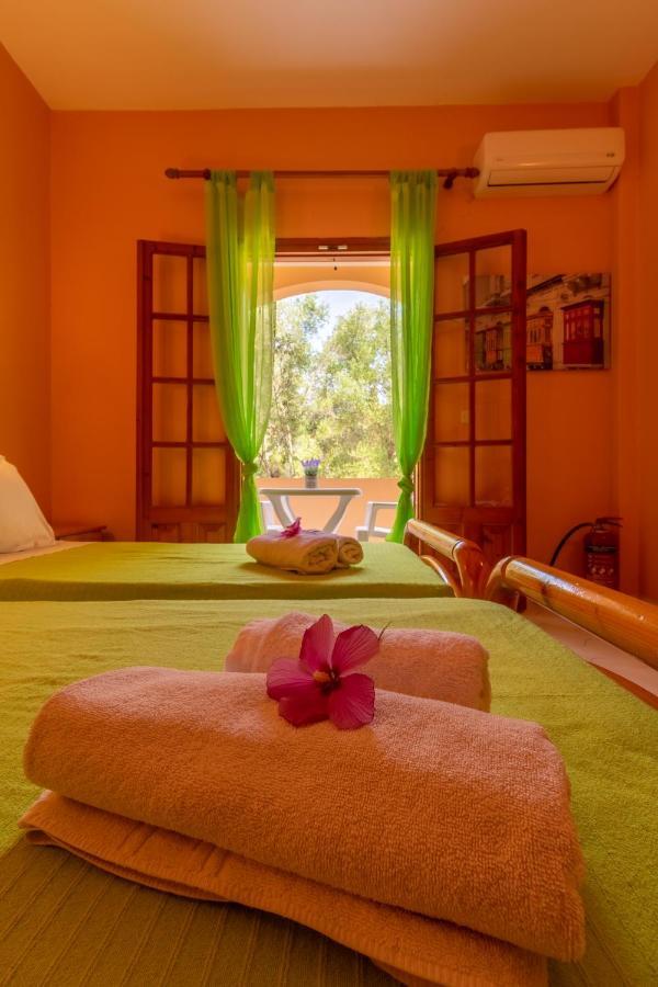 Villa Olive Apartments Іпсос Екстер'єр фото