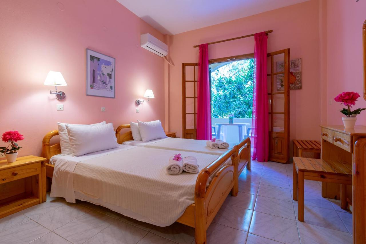 Villa Olive Apartments Іпсос Екстер'єр фото