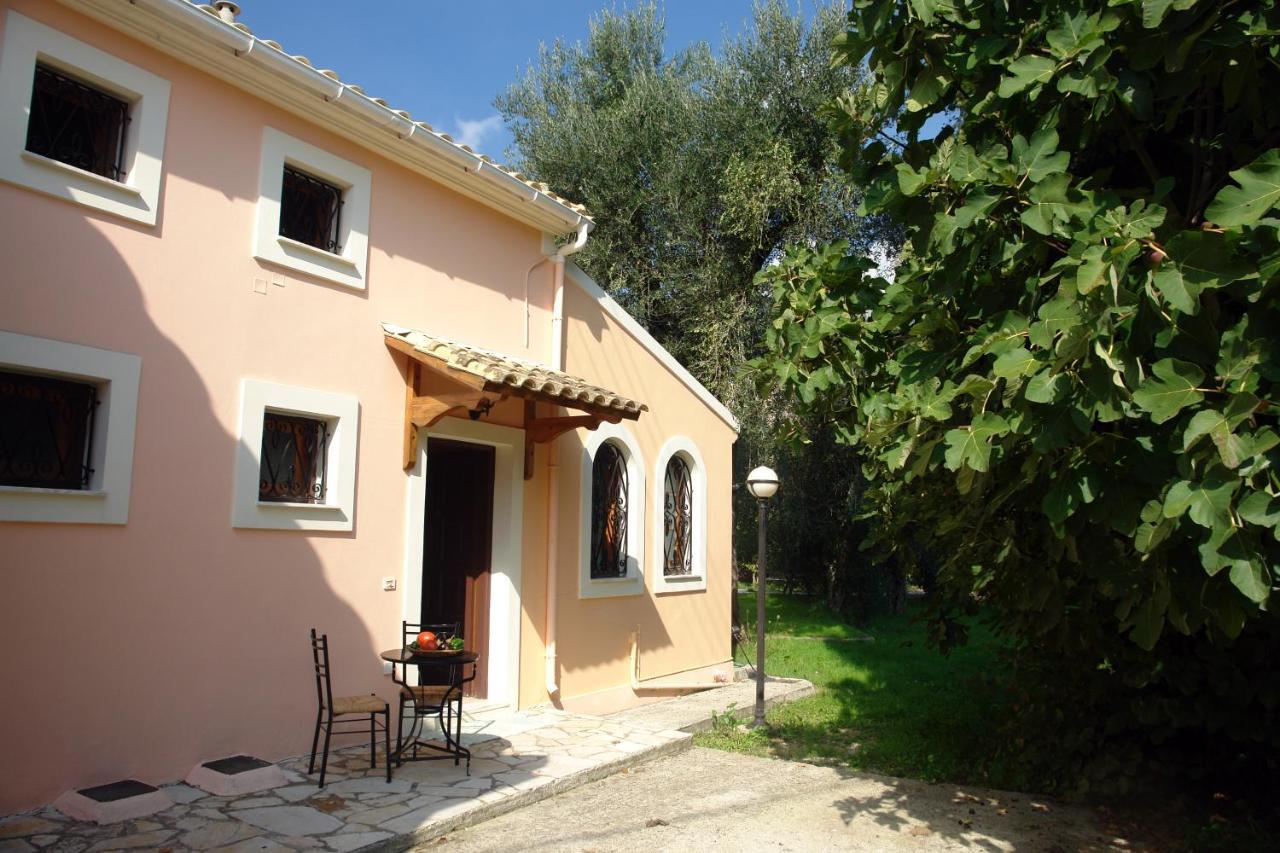 Villa Olive Apartments Іпсос Екстер'єр фото