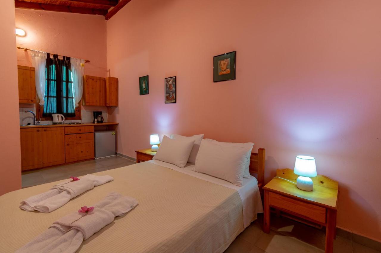 Villa Olive Apartments Іпсос Екстер'єр фото
