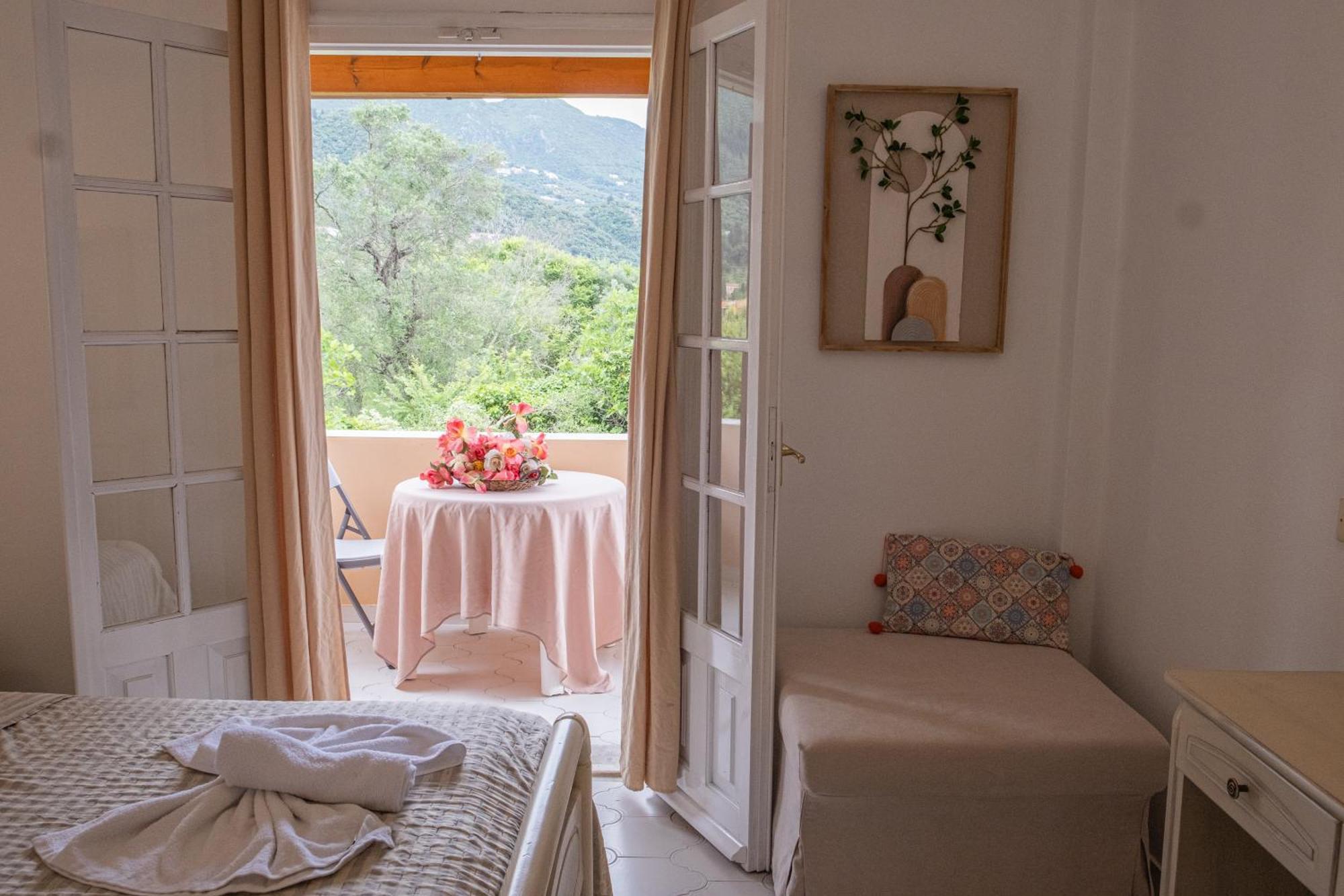 Villa Olive Apartments Іпсос Екстер'єр фото